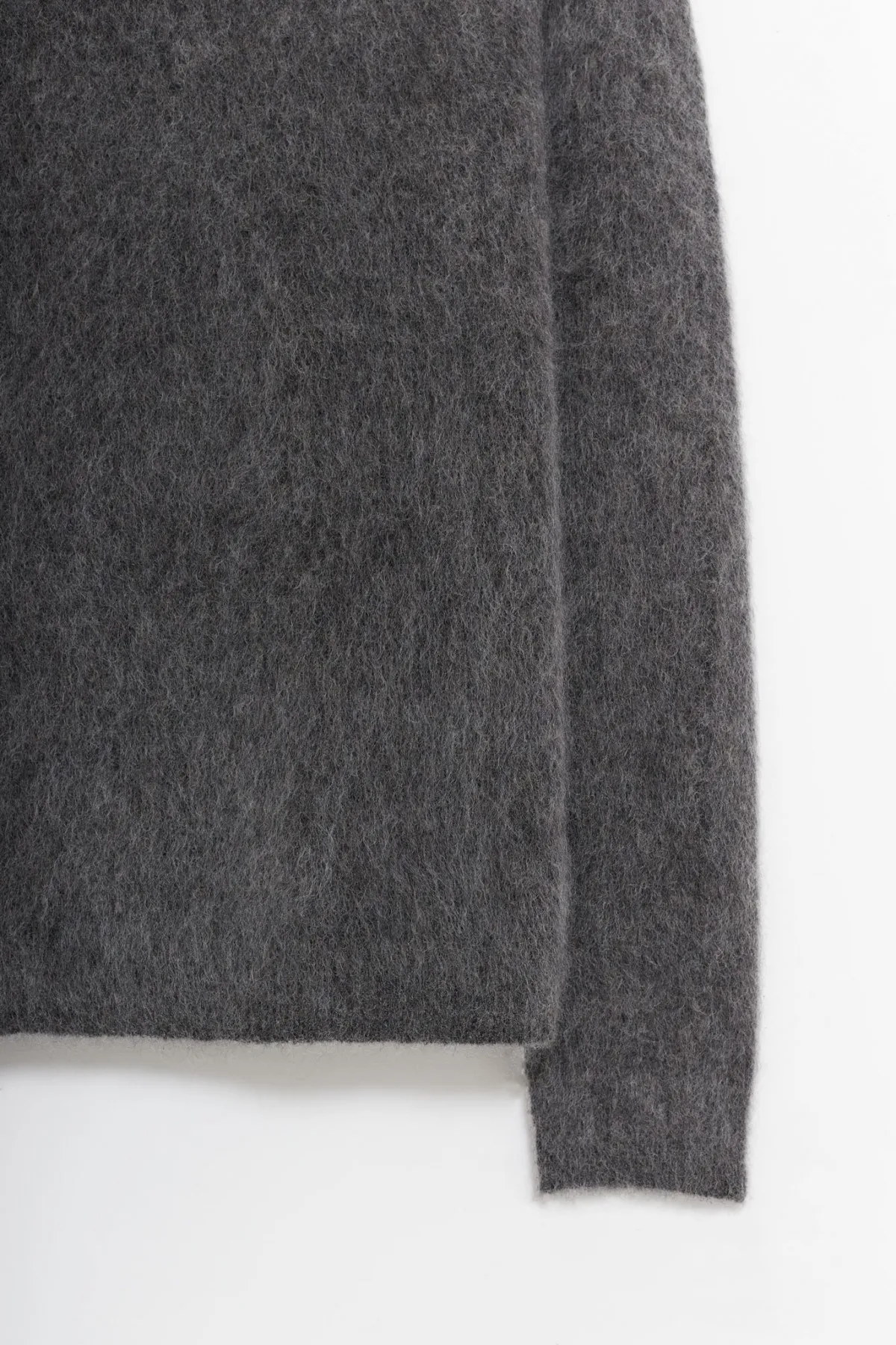 SUNFLOWER ANTHRACITE FORMIDABLE SWEATER